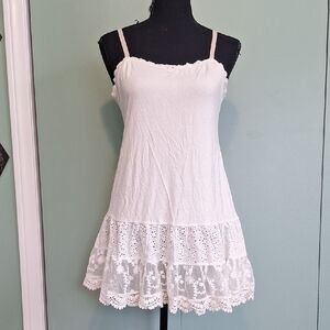 Matilda Jane White Lace Bottom Tank Under Top Size Medium